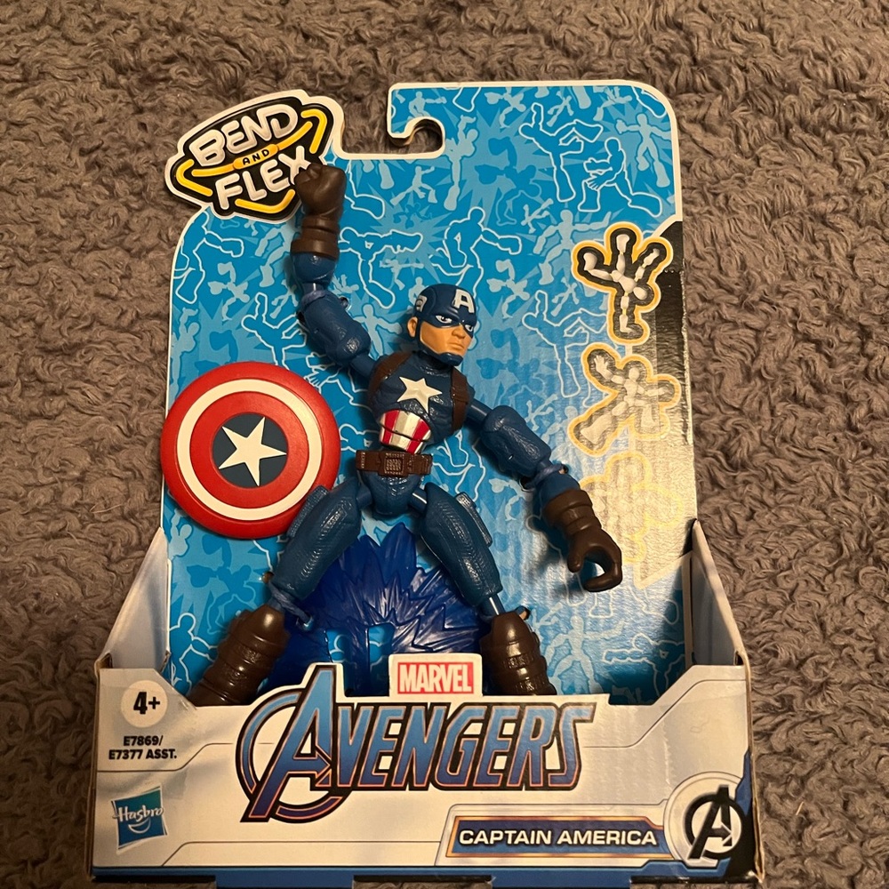 MARVEL AVENGERS CAPTAIN AMERICA ACTION FIGURE